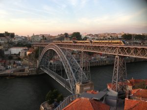 Leia mais sobre o artigo Promoção de trens entre Lisboa e Porto